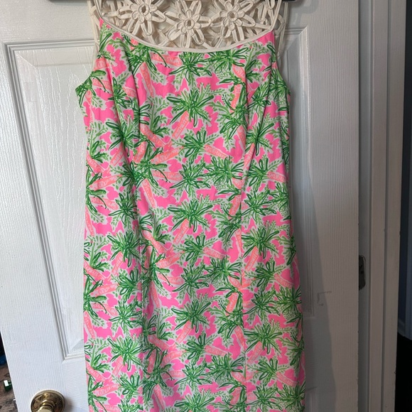 Lilly Pulitzer Dresses & Skirts - Lilly Pulitzer Pink Tropical Palm-Print Mini Dress absolutely gorgeous